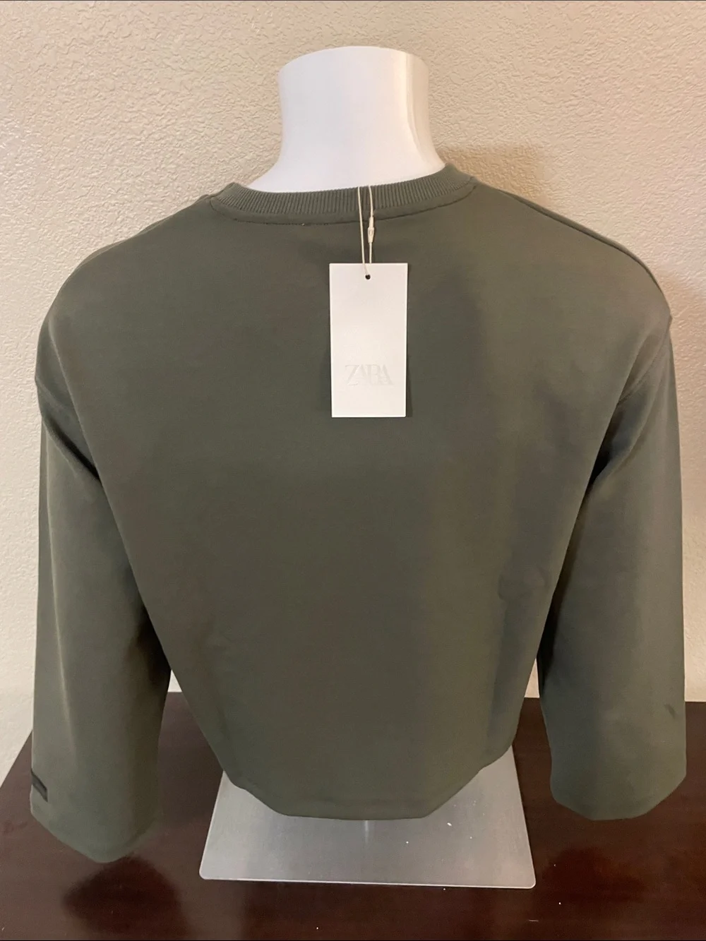 Zara classic crewneck